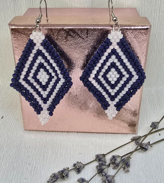 Cercei Toho – „Blue Diamond”