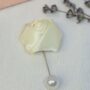 Broșă handmade - Ivory Rose