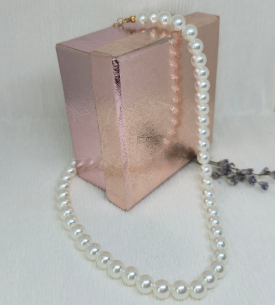 Colier handmade „Classic Pearl” cu perle albe