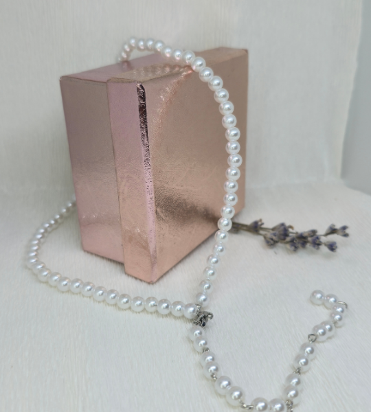 Colier handmade „Classic Pearl” cu perle albe