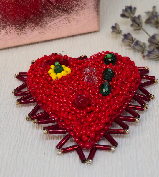 Broșă handmade - Cherry Passion