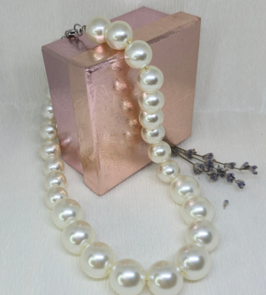 Colier statement „Royal Pearl” cu perle albe mari