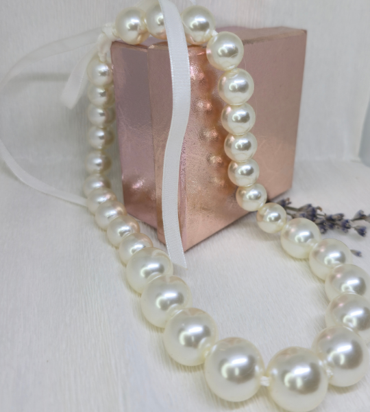 Colier statement „Royal Pearl” cu perle albe mari
