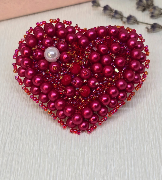 Broșă handmade – Passion Pearl