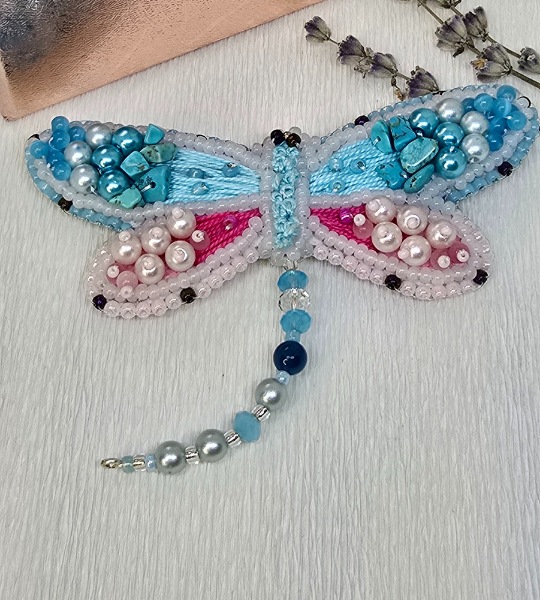 Broșă libelula handmade