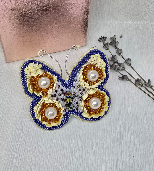Broșă handmade – Celestial Pearl Butterfly