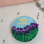 Broșă handmade „Apus în Lan de Lavandă”