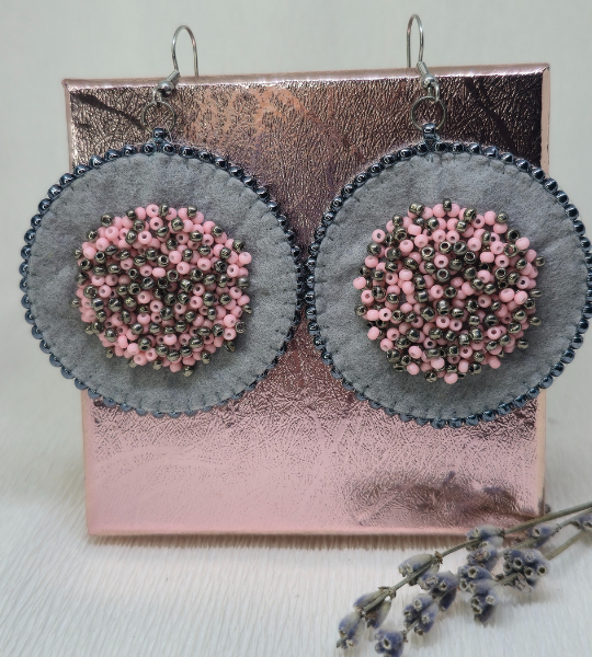 Cercei Handmade Statement și Delicați